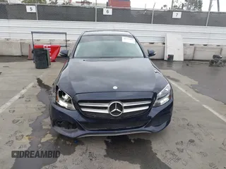 2017 Mercedes-Benz C 300 z VIN 55SWF4JB1HU217102, wystawiony jako IAAI lot #42194342 z przebiegiem 78 724 mil mil oraz . Historia ofert i sprzedaży dostępna na DreamBid. Obrazek 12.