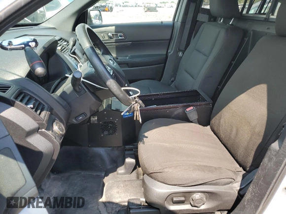 2017 Ford Police Interceptor Utility с VIN 1FM5K8AR5HGD58916, выставлен на аукционе Copart как лот 62308335 с пробегом 73 964 миль миль и Списание • Salvage title. История ставок и продаж доступна на DreamBid. Изображение 7.