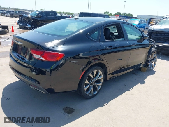 2015 Chrysler 200 S with VIN 1C3CCCBG6FN570407, listed as a IAAI auction lot 41958314 with 155,938 mi miles and . Bid and sale history available at carsss.com. Image 4.