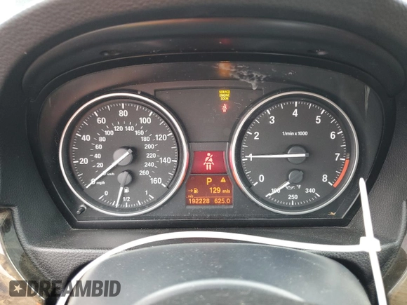 2009 BMW 3 Series 328i with VIN WBAWV13519P122232, listed as a Copart auction lot 85027644 with 192,228 mi miles and Salvage Title. Bid and sale history available at DreamBid. Image 9.