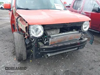 2017 Jeep Renegade Latitude z VIN ZACCJABB8HPG49324, wystawiony jako IAAI lot #42005994 z przebiegiem 96 803 mil mil oraz . Historia ofert i sprzedaży dostępna na DreamBid. Obrazek 19.