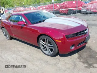2011 Chevrolet Camaro 2LT z VIN 2G1FC1ED4B9164551, wystawiony jako IAAI lot #42210430 z przebiegiem 69 231 mil mil oraz . Historia ofert i sprzedaży dostępna na DreamBid. Obrazek 1.