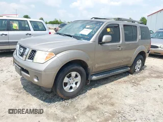 2007 Nissan Pathfinder SE z VIN 5N1AR18W47C625479, wystawiony jako IAAI lot #42398676 z przebiegiem 227 037 mil mil oraz . Historia ofert i sprzedaży dostępna na DreamBid. Obrazek 2.