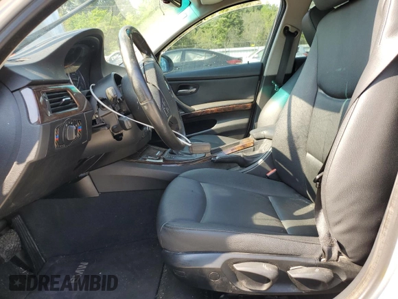 2008 BMW 3 Series 328i with VIN WBAVC53508FZ86430, listed as a Copart auction lot 55310805 with 160,013 mi miles and Salvage Title. Bid and sale history available at DreamBid. Image 7.