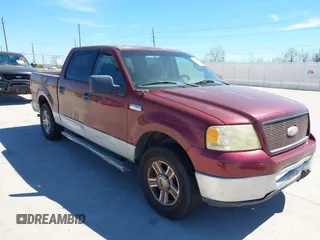 2006 Ford F-150 XLT with VIN 1FTRW12W16FA59092, listed as a IAAI auction lot 41825929 with 324,386 mi miles. Bid and sale history available at carsss.com. Image 1.