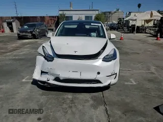 2022 Tesla Model Y Long Range with VIN 7SAYGDEE8NF340096, listed as a Copart auction lot 49357995 with 40,320 mi miles and Salvage Title. Bid and sale history available at carsss.com. Image 11.