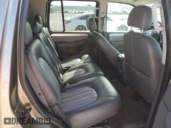2003 Mercury Mountaineer Convenience z VIN 4M2ZU66W63UJ15607, wystawiony jako Copart lot #48104305 z przebiegiem 107 729 mil mil oraz Szkody całkowita. Historia ofert i sprzedaży dostępna na DreamBid. Obrazek 11.