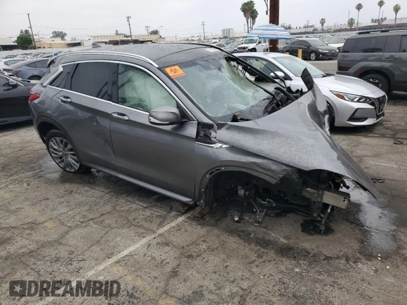 2024 Infiniti QX50 Luxe z VIN 3PCAJ5BA5RF105894, wystawiony jako Copart lot #62565715 z przebiegiem Nie podano mil oraz Nie do naprawy • Non repairable. Historia ofert i sprzedaży dostępna na DreamBid. Obrazek 4.
