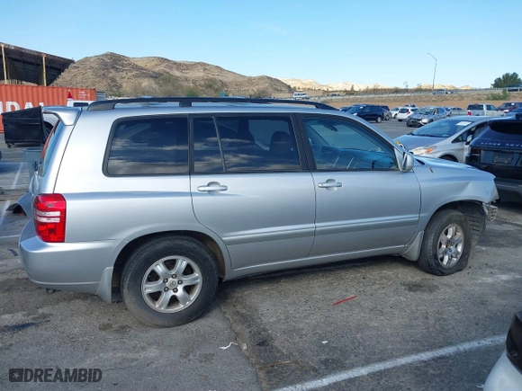 2002 Toyota Highlander with VIN JTEGF21A220061753, listed as a IAAI auction lot 41516614 with 247,169 mi miles. Bid and sale history available at carsss.com. Image 14.