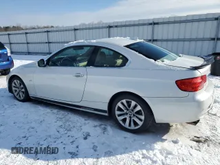 2013 BMW 3 Series 328i xDrive with VIN WBAKF3C50DJ385590, listed as a Copart auction lot 41650135 with 117,066 mi miles and Salvage Title. Bid and sale history available at carsss.com. Image 2.