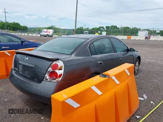 2006 Nissan Altima S with VIN 1N4AL11D56N356920, listed as a IAAI auction lot 42139642 with 199,756 mi miles and . Bid and sale history available at DreamBid. Image 4.