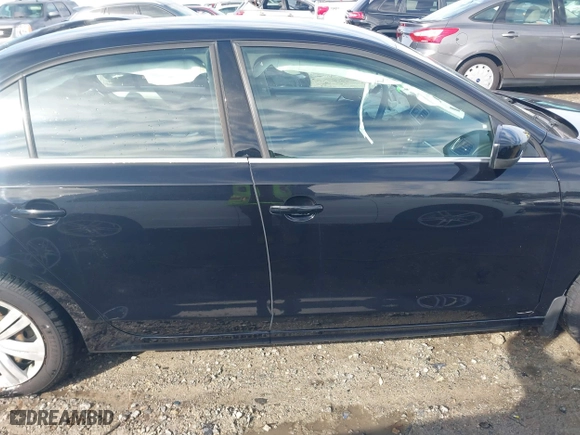 2017 Volkswagen Jetta 1.4T S with VIN 3VW167AJ4HM333245, listed as a IAAI auction lot 41582993 with 121,874 mi miles. Bid and sale history available at carsss.com. Image 13.