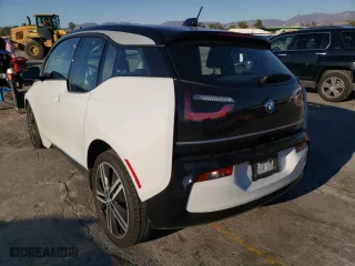 2019 BMW i3 with VIN WBY8P2C56K7E25901, listed as a Copart auction lot 71322772 with 21,790 mi miles. Bid and sale history available at carsss.com. Image 2.