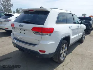 2015 Jeep Grand Cherokee Limited with VIN 1C4RJFBM6FC117970, listed as a IAAI auction lot 41744862 with 137,983 mi miles. Bid and sale history available at carsss.com. Image 4.
