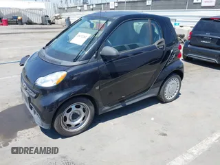 2015 Smart fortwo Passion с VIN WMEEJ3BA7FK802991, выставлен на аукционе IAAI как лот 42672202 с пробегом 45 850 миль миль и . История ставок и продаж доступна на DreamBid. Изображение 2.