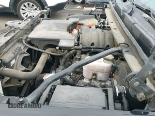 2018 Chevrolet Suburban LT z VIN 1GNSKHKC7JR324821, wystawiony jako IAAI lot #43182054 z przebiegiem 119 600 mil mil oraz . Historia ofert i sprzedaży dostępna na DreamBid. Obrazek 22.
