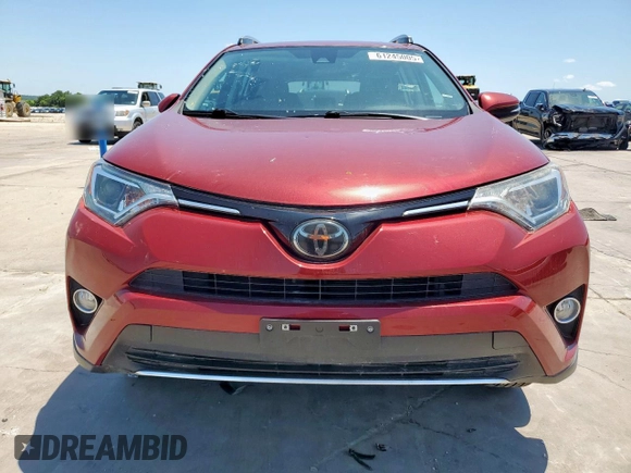2018 Toyota RAV4 XLE with VIN 2T3WFREV0JW489613, listed as a Copart auction lot 61245005 with 46,253 mi miles and Salvage title. Bid and sale history available at DreamBid. Image 5.