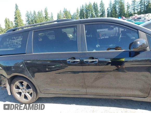 2020 Toyota Sienna SE with VIN 5TDXZ3DC9LS043621, listed as a IAAI auction lot 42670891 with 56,734 mi miles and . Bid and sale history available at DreamBid. Image 14.