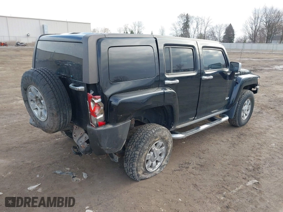 2008 Hummer H3 SUV with VIN 5GTEN13E288105892, listed as a IAAI auction lot 41812651 with 217,426 mi miles. Bid and sale history available at carsss.com. Image 4.