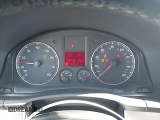 2008 Volkswagen Jetta SE z VIN 3VWRM71KX8M191212, wystawiony jako IAAI lot #42660632 z przebiegiem 198 459 mil mil oraz . Historia ofert i sprzedaży dostępna na DreamBid. Obrazek 7.