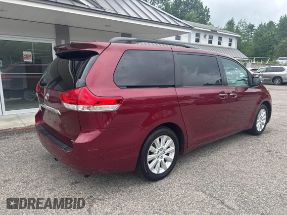 2013 Toyota Sienna XLE с VIN 5TDDK3DC3DS058382, выставлен на аукционе IAAI как лот 42521554 с пробегом 276 065 миль миль и . История ставок и продаж доступна на DreamBid. Изображение 4.