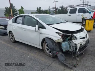 2015 Toyota Prius Four with VIN JTDKN3DU7F1987644, listed as a IAAI auction lot 42153859 with 154,677 mi miles. Bid and sale history available at carsss.com. Image 1.