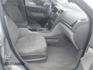 2014 GMC Acadia SLE with VIN 1GKKRNED9EJ365970, listed as a IAAI auction lot 41933354 with 172,232 mi miles and . Bid and sale history available at carsss.com. Image 5.