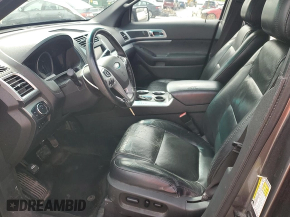 2011 Ford Explorer XLT z VIN 1FMHK7D8XBGA76613, wystawiony jako Copart lot #55568695 z przebiegiem 124 631 mil mil oraz Szkoda całkowita • Salvage title. Historia ofert i sprzedaży dostępna na DreamBid. Obrazek 7.