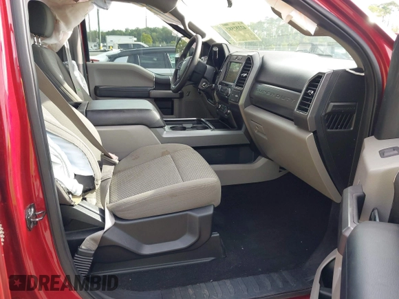 2019 Ford F-250 XL z VIN 1FT7W2B60KEC57384, wystawiony jako IAAI lot #42355105 z przebiegiem 99 354 mil mil oraz . Historia ofert i sprzedaży dostępna na DreamBid. Obrazek 5.