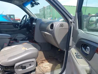 2003 GMC Envoy SLE z VIN 1GKDT13S632213799, wystawiony jako IAAI lot #42470437 z przebiegiem 289 728 mil mil oraz . Historia ofert i sprzedaży dostępna na DreamBid. Obrazek 5.