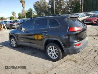 2015 Jeep Cherokee Sport z VIN 1C4PJLAB6FW580387, wystawiony jako Copart lot #50241815 z przebiegiem 99 999 mil mil oraz Czysty tytuł • Clean title. Historia ofert i sprzedaży dostępna na DreamBid. Obrazek 2.