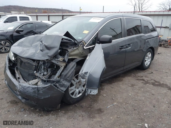2013 Honda Odyssey LX with VIN 5FNRL5H24DB042230, listed as a IAAI auction lot 40954067 with 212,154 mi miles. Bid and sale history available at carsss.com. Image 2.