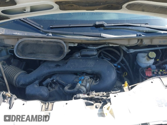 2015 Ford Transit z VIN 1FTNE1CM8FKB16085, wystawiony jako IAAI lot #42438768 z przebiegiem Nie podano mil oraz . Historia ofert i sprzedaży dostępna na DreamBid. Obrazek 10.
