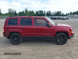 2016 Jeep Patriot Latitude with VIN 1C4NJPFB8GD562445, listed as a IAAI auction lot 42513967 with 87,991 mi miles and . Bid and sale history available at DreamBid. Image 14.