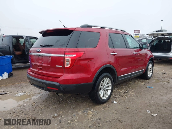 2013 Ford Explorer XLT with VIN 1FM5K7D94DGB68900, listed as a IAAI auction lot 41090687 with 219,170 mi miles and . Bid and sale history available at carsss.com. Image 4.