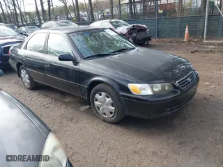 2000 Toyota Camry CE with VIN 4T1BG28K0YU640537, listed as a IAAI auction lot 41936404 with 237,838 mi miles. Bid and sale history available at carsss.com. Image 1.