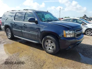 2007 Chevrolet Suburban LS with VIN 1GNFC16017J178347, listed as a IAAI auction lot 42691819 with Not provided miles and . Bid and sale history available at DreamBid. Image 1.
