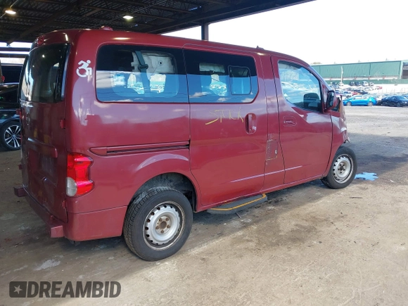 2016 Nissan NV200 z VIN 3N8CM0JT4GK699568, wystawiony jako IAAI lot #41740077 z przebiegiem 199 191 mil mil oraz . Historia ofert i sprzedaży dostępna na DreamBid. Obrazek 4.
