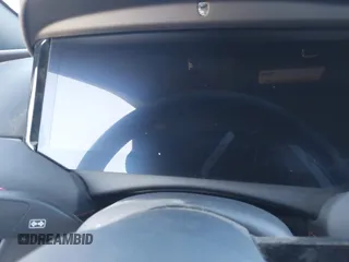 2024 Aston Martin DB12 z VIN SCFRMFGWXRGM13607, wystawiony jako IAAI lot #41380304 z przebiegiem Nie podano mil oraz . Historia ofert i sprzedaży dostępna na DreamBid. Obrazek 15.