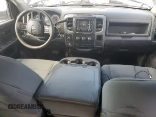 2015 Ram 2500 Tradesman z VIN 3C6UR5HLXFG655913, wystawiony jako Copart lot #63275035 z przebiegiem 159 508 mil mil oraz Szkoda całkowita • Salvage title. Historia ofert i sprzedaży dostępna na DreamBid. Obrazek 8.
