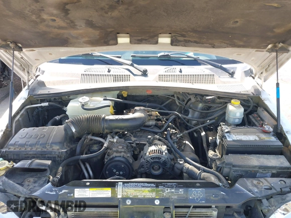 2005 Jeep Liberty Limited with VIN 1J4GL58K55W727495, listed as a IAAI auction lot 42137506 with 185,103 mi miles and . Bid and sale history available at carsss.com. Image 10.