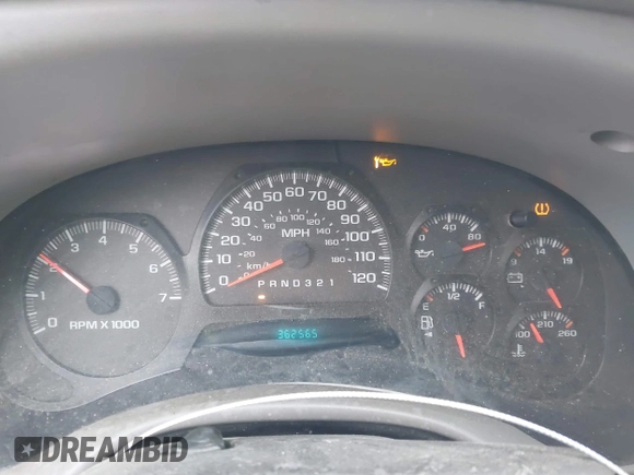 2007 Chevrolet TrailBlazer LS with VIN 1GNDS13S272136506, listed as a IAAI auction lot 42203854 with 362,565 mi miles and . Bid and sale history available at DreamBid. Image 7.
