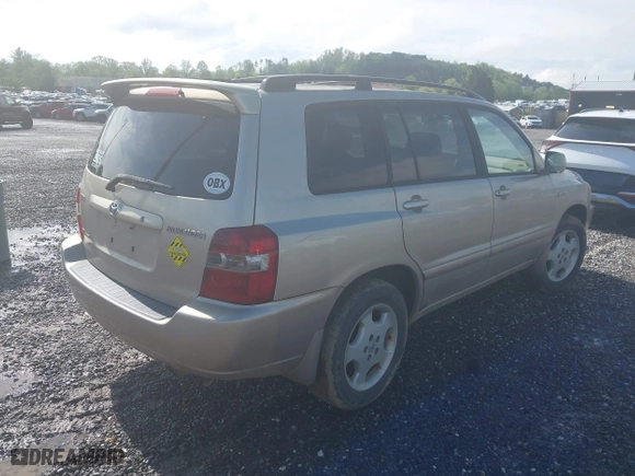 2006 Toyota Highlander w/3rd Row with VIN JTEEP21A660143026, listed as a IAAI auction lot 42090337 with 254,242 mi miles. Bid and sale history available at carsss.com. Image 4.