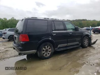 2004 Lincoln Navigator Luxury with VIN 5LMFU28R24LJ29044, listed as a Copart auction lot 55731515 with 240,566 mi miles and Salvage title. Bid and sale history available at DreamBid. Image 3.