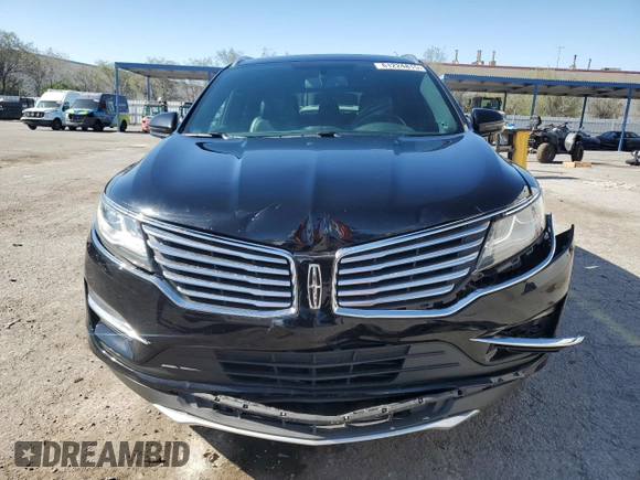 2017 Lincoln MKC Reserve z VIN 5LMTJ3DH4HUL03338, wystawiony jako Copart lot #61224815 z przebiegiem 68 785 mil mil oraz Szkoda całkowita • Salvage title. Historia ofert i sprzedaży dostępna na DreamBid. Obrazek 5.