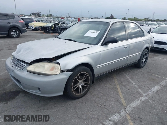 2000 Honda Civic VP with VIN 2HGEJ6616YH578067, listed as a IAAI auction lot 41893676 with 142,807 mi miles. Bid and sale history available at carsss.com. Image 2.