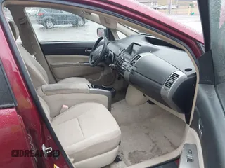 2005 Toyota Prius with VIN JTDKB20UX57037797, listed as a IAAI auction lot 41792880 with 259,123 mi miles. Bid and sale history available at carsss.com. Image 5.