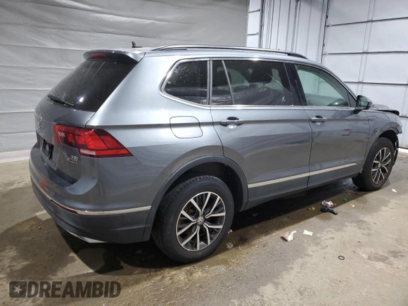 2018 Volkswagen Tiguan SEL z VIN 3VV2B7AX7JM002724, wystawiony jako Copart lot #57390965 z przebiegiem 103 661 mil mil oraz Szkoda całkowita • Salvage title. Historia ofert i sprzedaży dostępna na DreamBid. Obrazek 3.