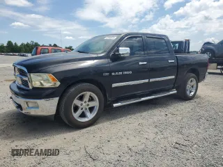 2012 Ram 1500 Big Horn z VIN 1C6RD6LT9CS118262, wystawiony jako Copart lot #62069075 z przebiegiem 246 003 mil mil oraz Szkoda całkowita • Salvage title. Historia ofert i sprzedaży dostępna na DreamBid. Obrazek 1.