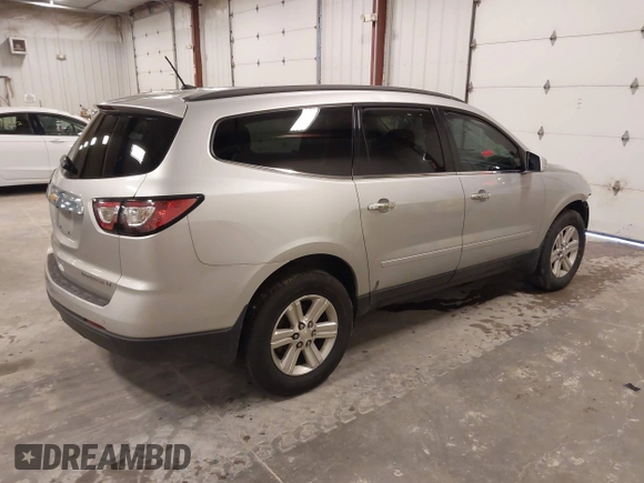 2014 Chevrolet Traverse LT with VIN 1GNKRGKD9EJ149541, listed as a IAAI auction lot 41945942 with 186,531 mi miles. Bid and sale history available at carsss.com. Image 4.